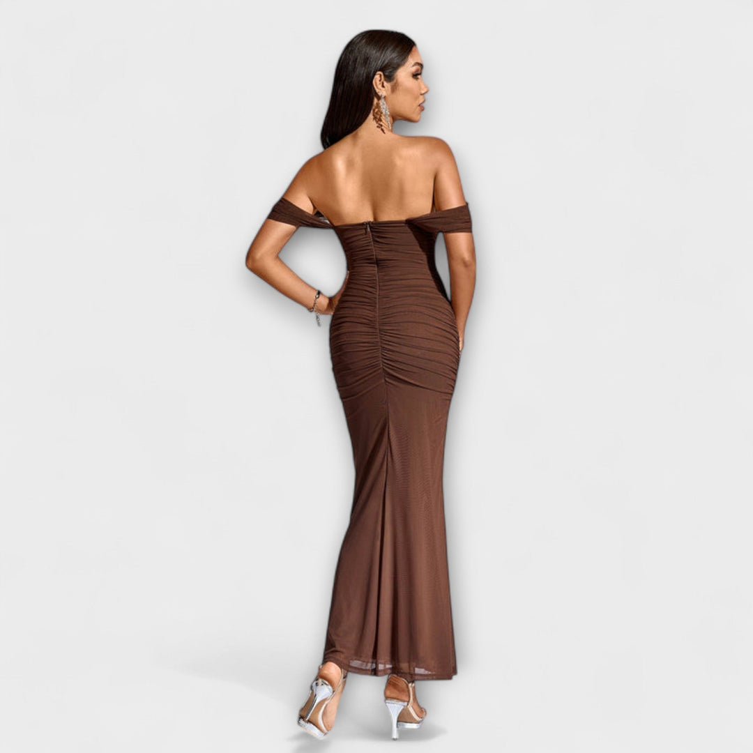 Ione - Šaty Bodycon s odhalenými rameny a řasením