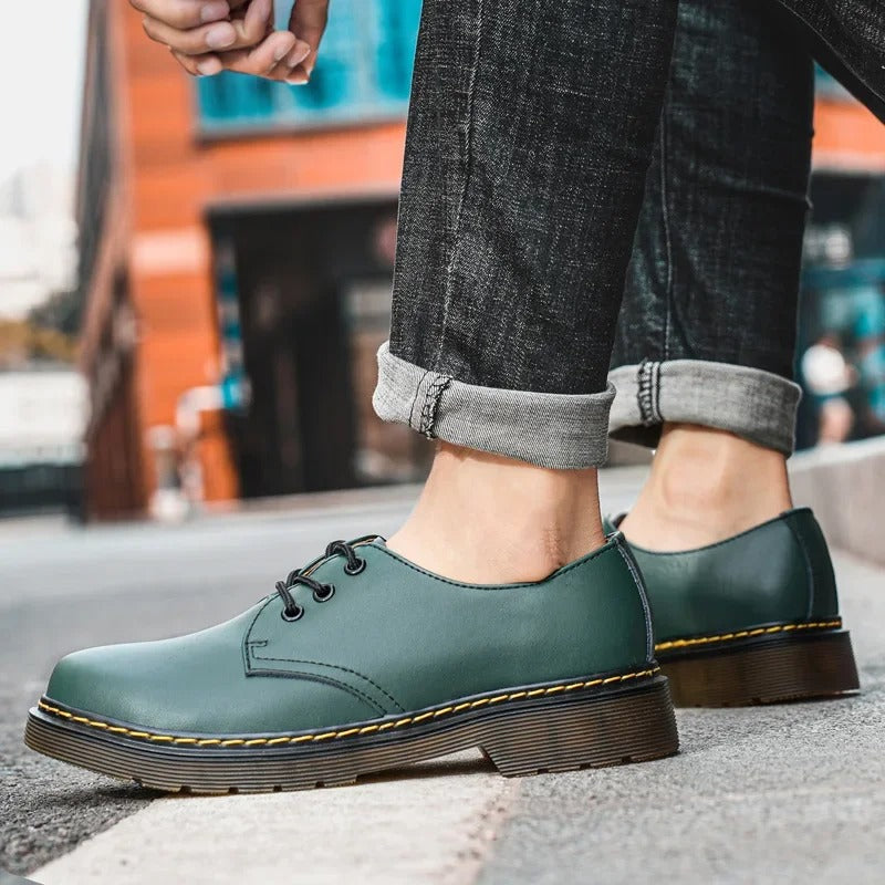 Martens | Elegantní boty s nízkým svrškem