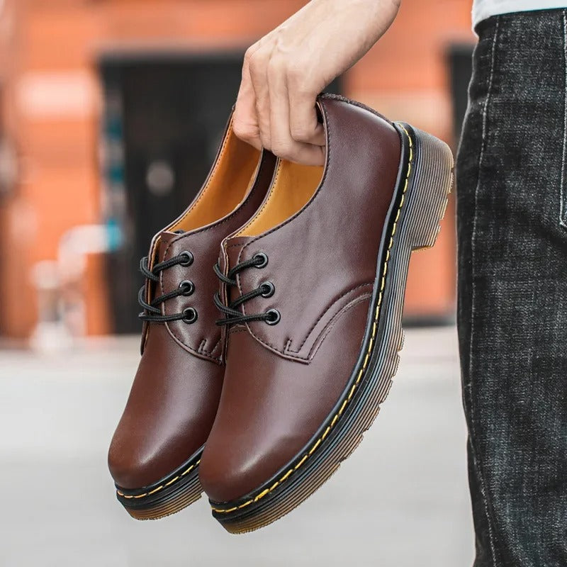 Martens | Elegantní boty s nízkým svrškem