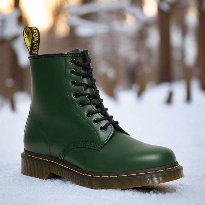 MARTEN | ELEGANTNÍ BOTY S ŠNĚROVÁNÍM